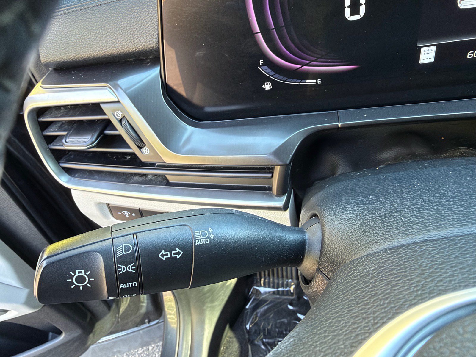 Used 2024 Kia Telluride S w/ S Sunroof Package AWD/4WD image 28