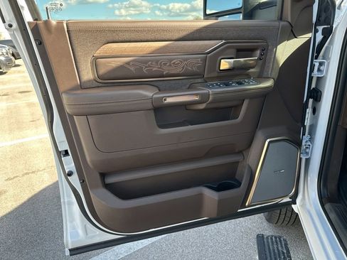 Used 2025 RAM 3500 Longhorn image 11