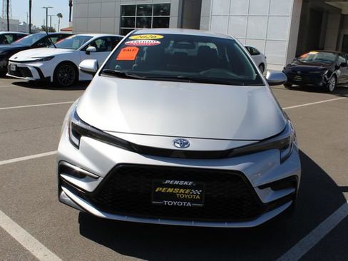 Certified 2026 Toyota Corolla SE FWD image 3