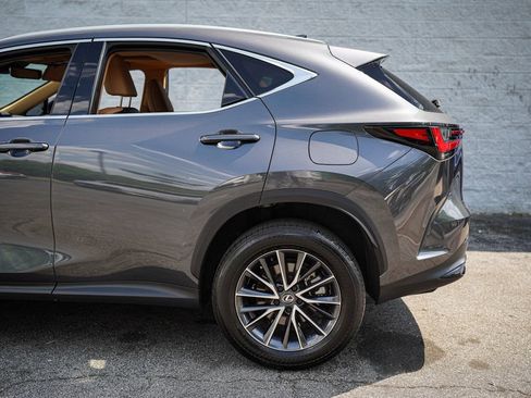 Used 2024 Lexus NX 250 FWD w/ Towing Package (2000 Lbs) image 12