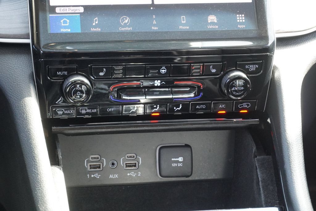 Used 2022 Jeep Grand Cherokee L Limited AWD/4WD image 17