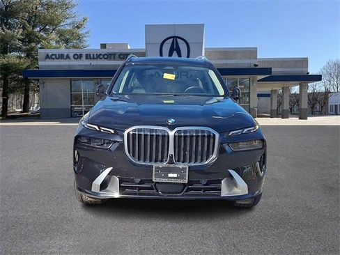 Used 2025 BMW X7 xDrive40i image 2