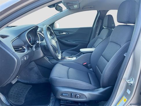 Used 2025 Chevrolet Malibu RS image 19