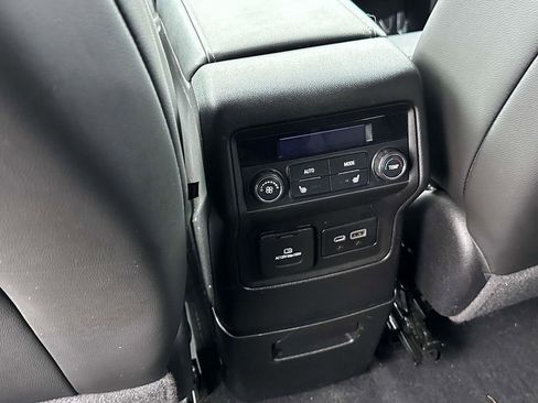 Certified 2021 GMC Acadia SLT w/ Elevation Edition image 14