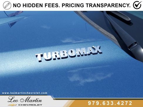 Used 2024 Chevrolet Silverado 1500 LT w/ Safety Package AWD/4WD image 9