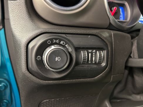 Used 2019 Jeep Wrangler Unlimited Rubicon w/ Dual Top Group image 27