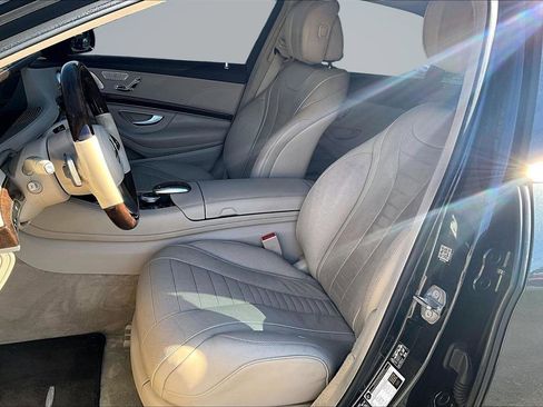 Used 2019 Mercedes-Benz S 560 Sedan image 21