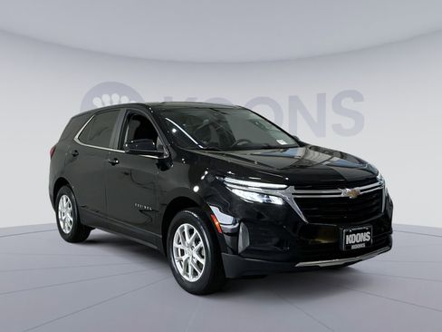 Used 2023 Chevrolet Equinox LT image 18