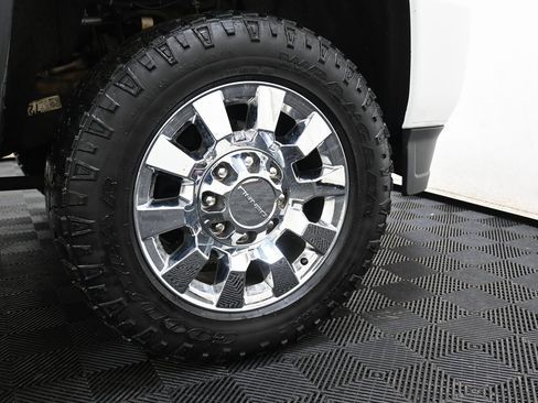 Used 2017 GMC Sierra 2500 Denali w/ Duramax Plus Package image 38