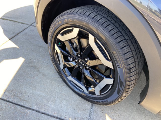 Used 2025 Kia Telluride S FWD image 24