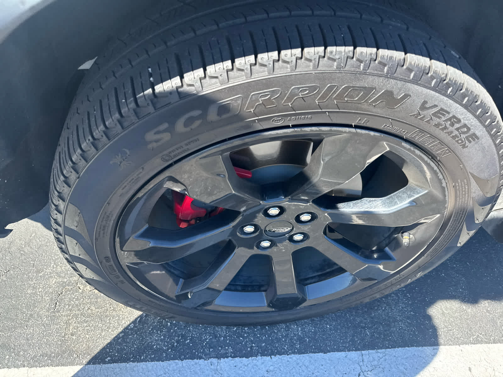 Used 2021 Ford Explorer ST AWD/4WD image 6