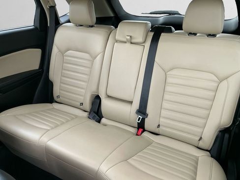 Used 2023 Ford Edge SEL image 13