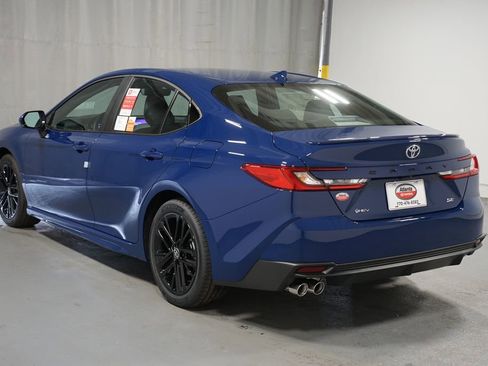 New 2026 Toyota Camry SE image 6