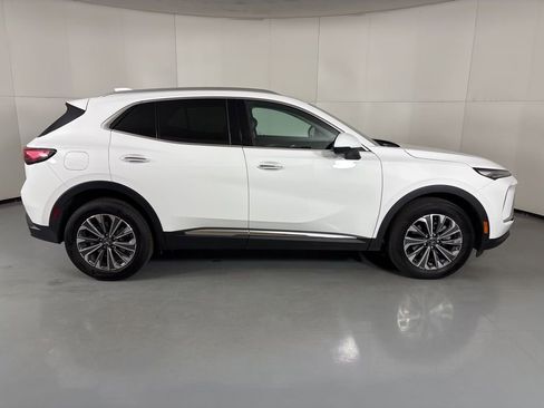 Used 2025 Buick Envision Preferred image 11