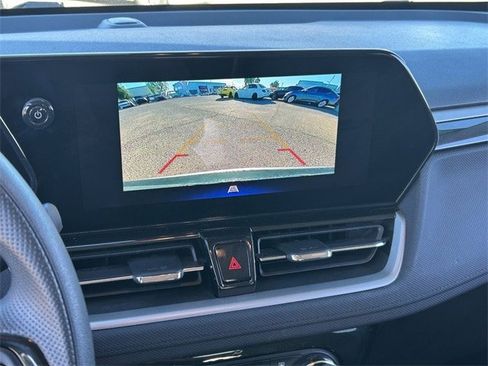 Used 2025 Chevrolet TrailBlazer LT image 29