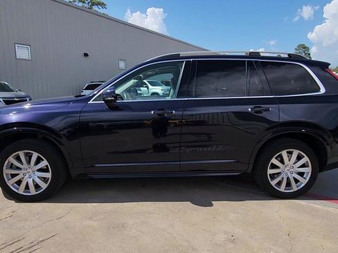 Used 2017 Volvo XC90 T6 Momentum w/ Vision Package AWD/4WD image 5