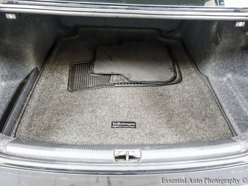 Used 2017 Volkswagen Passat 1.8T SE image 22