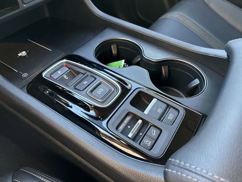 Used 2023 Honda Pilot EX-L image 16