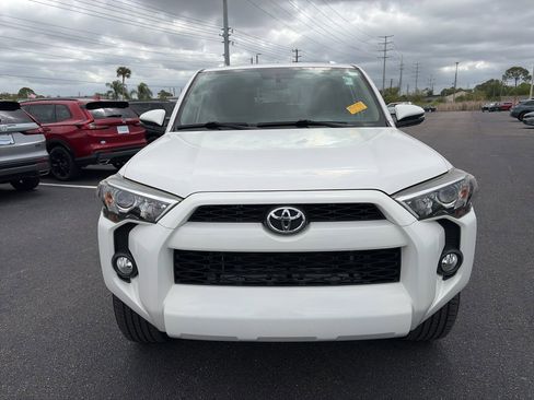 Used 2015 Toyota 4Runner SR5 Premium image 2