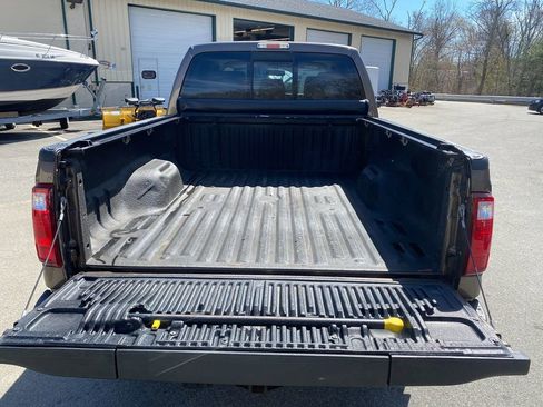 Used 2015 Ford F350 Lariat image 21