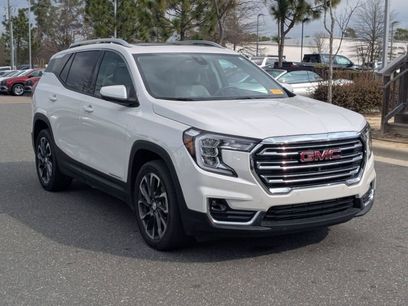 Used 2023 GMC Terrain SLT w/ Infotainment Package II