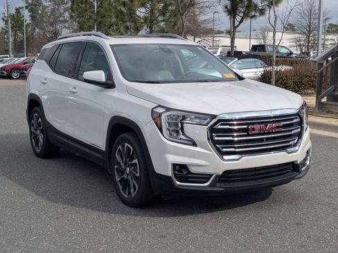 Used 2023 GMC Terrain SLT w/ Infotainment Package II image 1