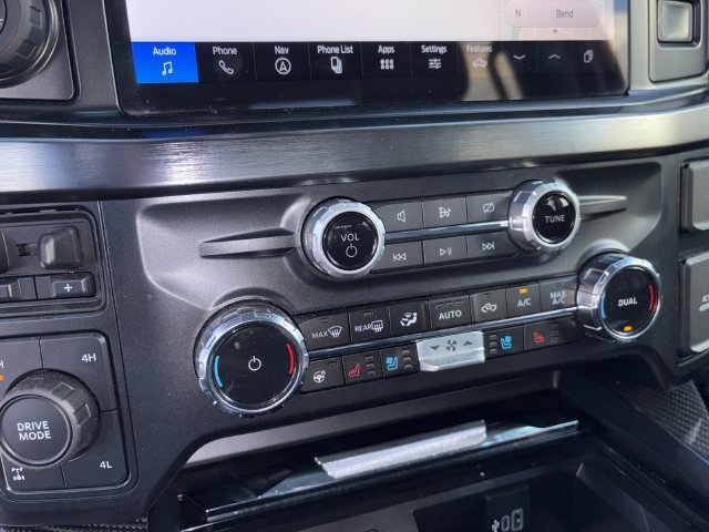 Used 2024 Ford F250 Lariat w/ Lariat Ultimate Package AWD/4WD image 16