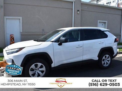 Used 2025 Toyota RAV4 LE AWD/4WD image 5