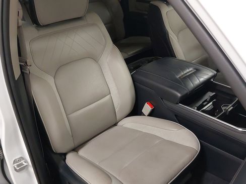 Used 2023 RAM 1500 Limited image 28