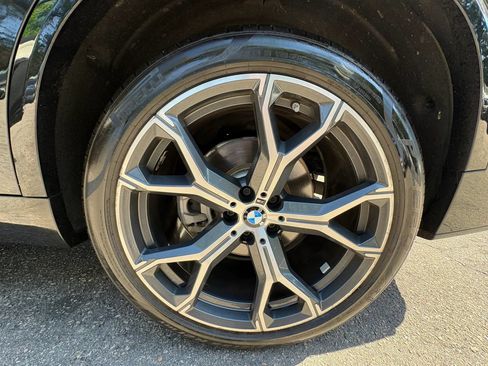 Used 2019 BMW X5 xDrive50i w/ M Sport Package AWD/4WD image 57