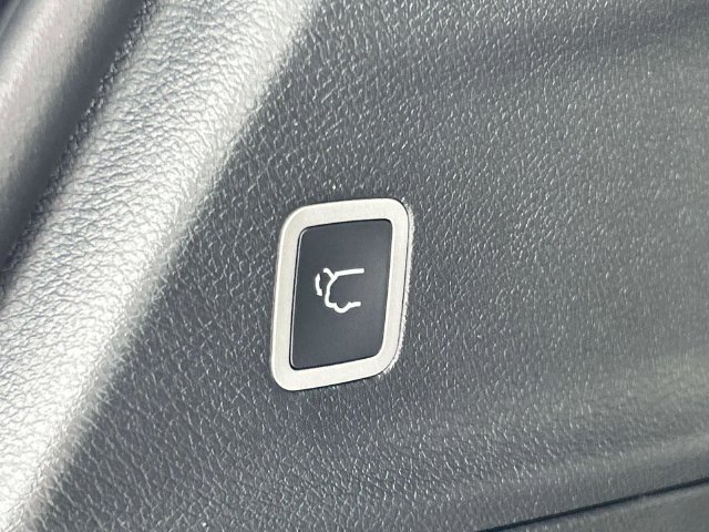 New 2026 Chrysler Pacifica Select FWD image 21