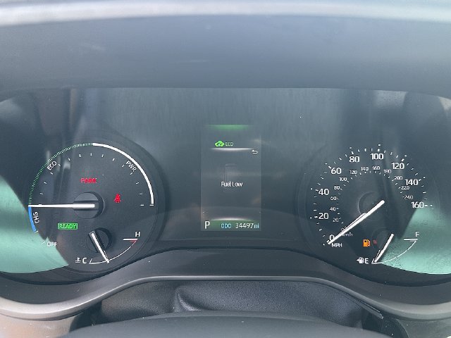 Certified 2024 Toyota Sienna XLE FWD image 23