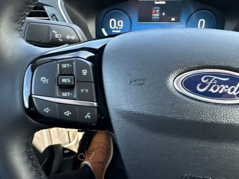 Used 2025 Ford Escape Platinum AWD/4WD image 27