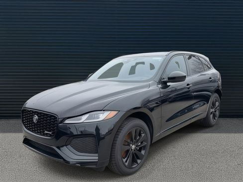 Used 2025 Jaguar F-PACE R-Dynamic S image 1