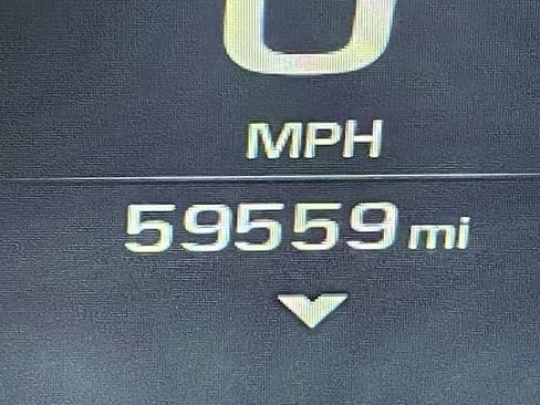 Used 2016 GMC Sierra 1500 Denali w/ Enhanced Driver Alert Package image 18