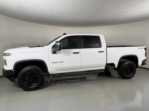 Used 2024 Chevrolet Silverado 2500 Custom w/ Custom Value Package AWD/4WD image 5