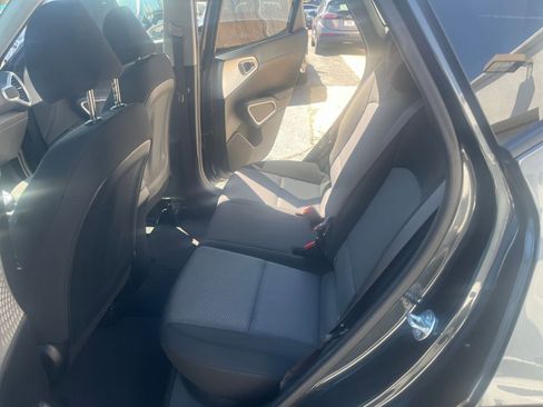 Used 2025 Kia Soul LX w/ LX Technology Package image 25