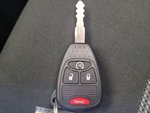 Used 2014 Jeep Patriot Latitude FWD image 32