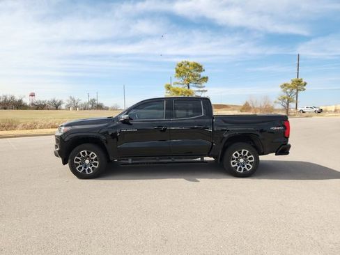 Used 2023 Chevrolet Colorado LT w/ LT Convenience Package II image 4