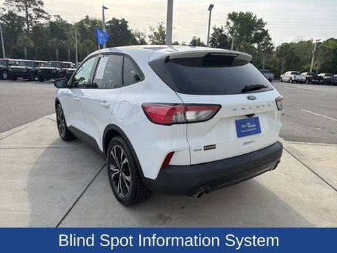 Certified 2021 Ford Escape SE w/ SE Sport Appearance Package FWD image 6