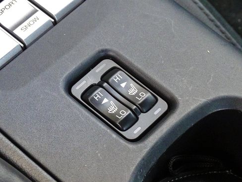 Used 2024 Toyota GR86 Premium RWD image 39
