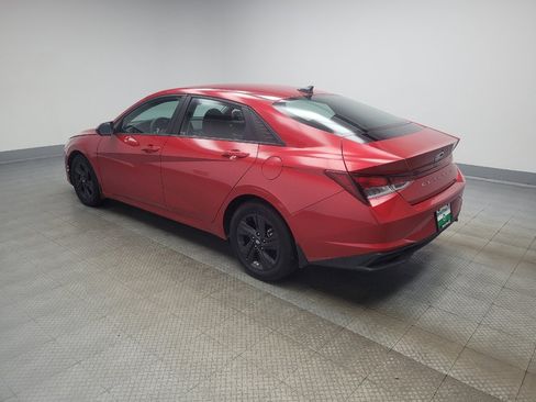 Used 2022 Hyundai Elantra SEL FWD image 3