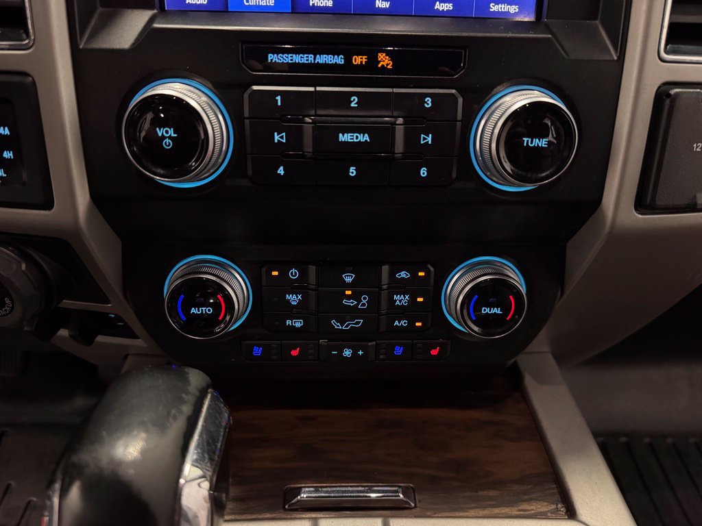 Used 2020 Ford F150 Lariat w/ Equipment Group 502A Luxury AWD/4WD image 39