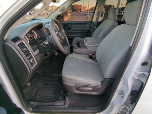 Used 2019 RAM 1500 Express w/ Express Value Package image 8