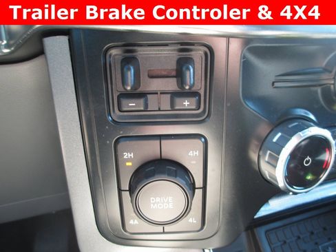 Used 2023 Ford F150 Lariat w/ Equipment Group 502A High image 19