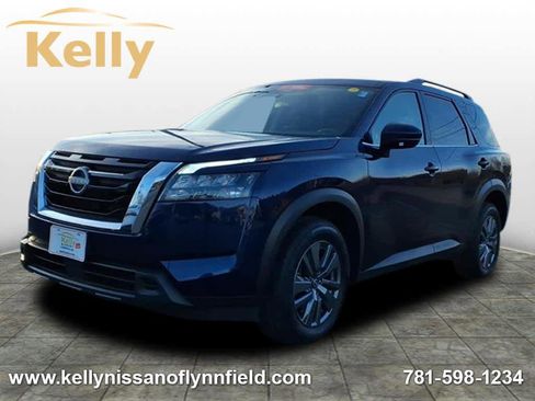 Certified 2025 Nissan Pathfinder SV image 1