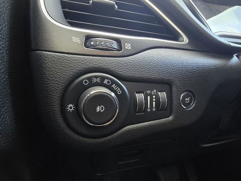 Used 2022 Jeep Cherokee Trailhawk w/ Premium Leather Package image 14