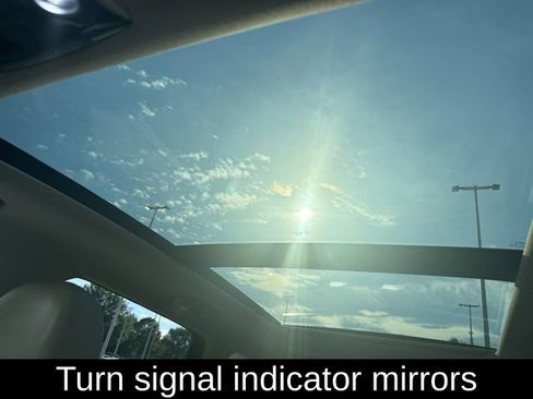 Used 2023 Kia Sorento S w/ Panoramic Sunroof Package FWD image 23