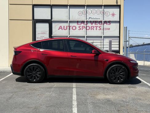 Used 2026 Tesla Model Y Long Range RWD image 6