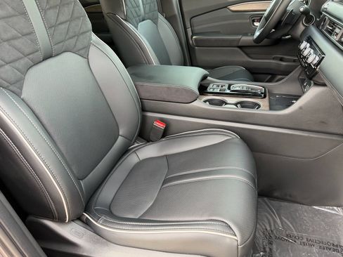 New 2026 Honda Pilot Elite image 13